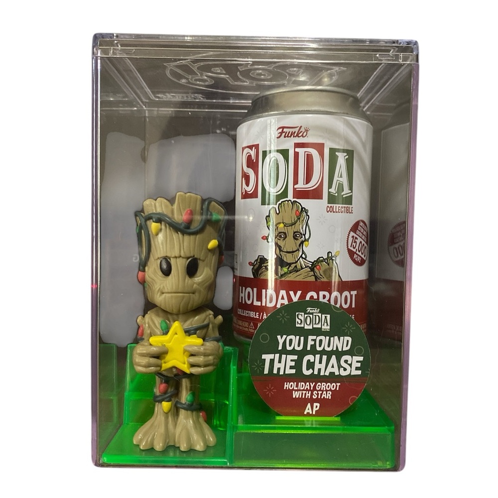 AP CHASE Holiday Groot Funko Soda